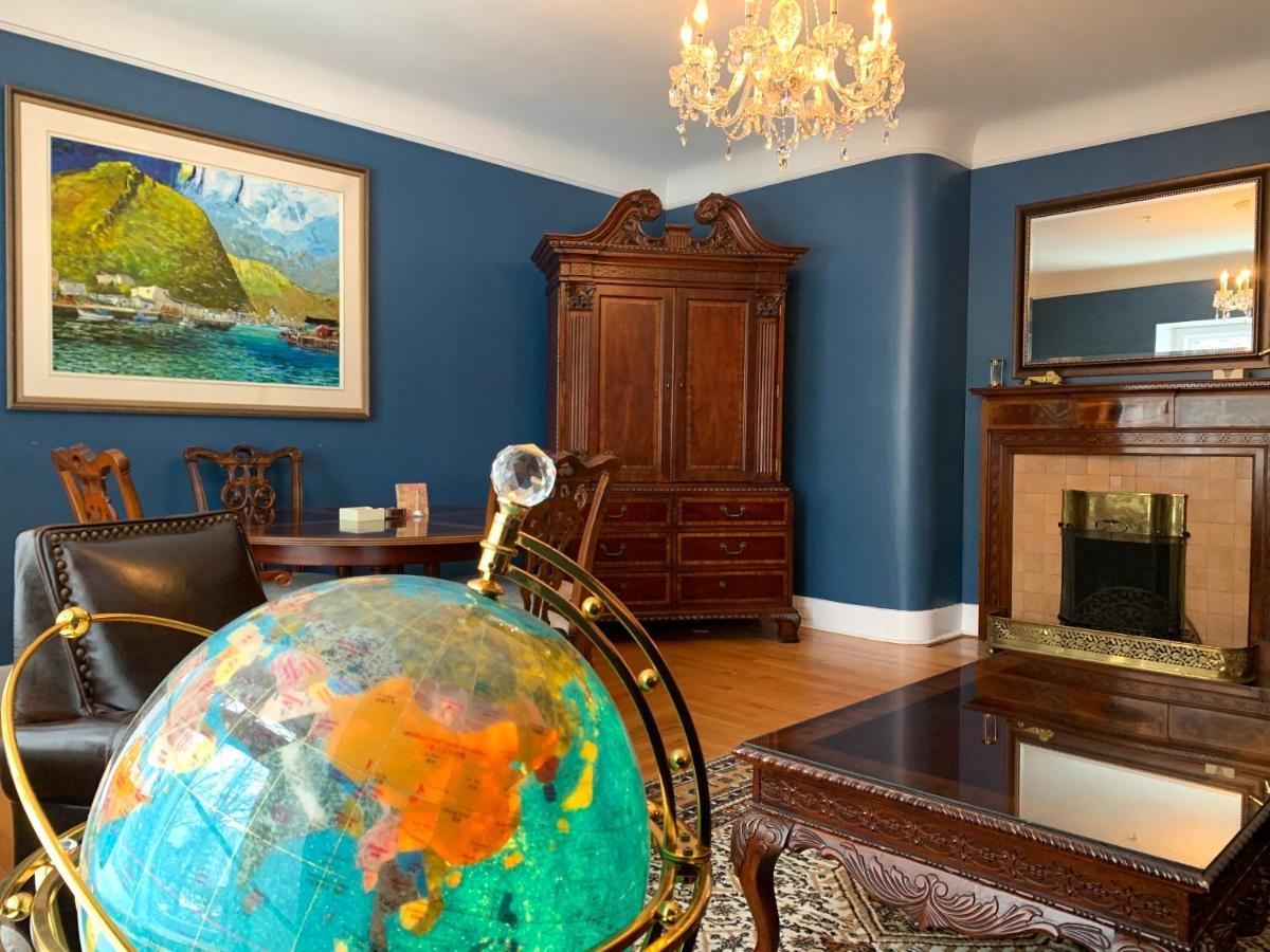 Monroe House Executive Guest Suites Saint-Jean de Terre-Neuve Extérieur photo