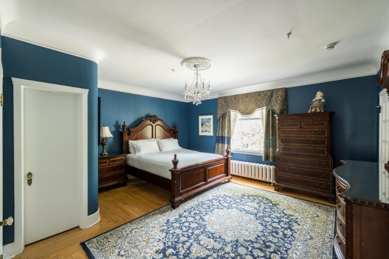 Monroe House Executive Guest Suites Saint-Jean de Terre-Neuve Extérieur photo