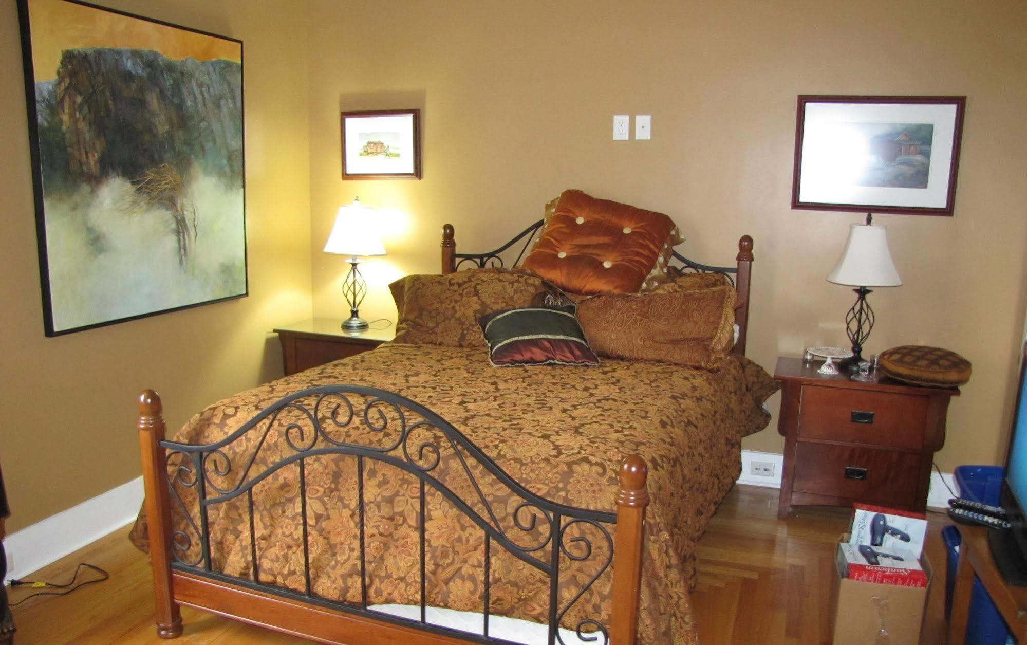 Monroe House Executive Guest Suites Saint-Jean de Terre-Neuve Extérieur photo